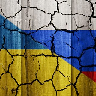World business report – Ukraine hit by cyber attacks